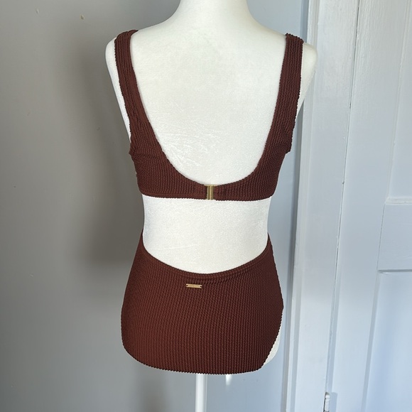 Billabong ruched high waisted bikini - Picture 3 of 3